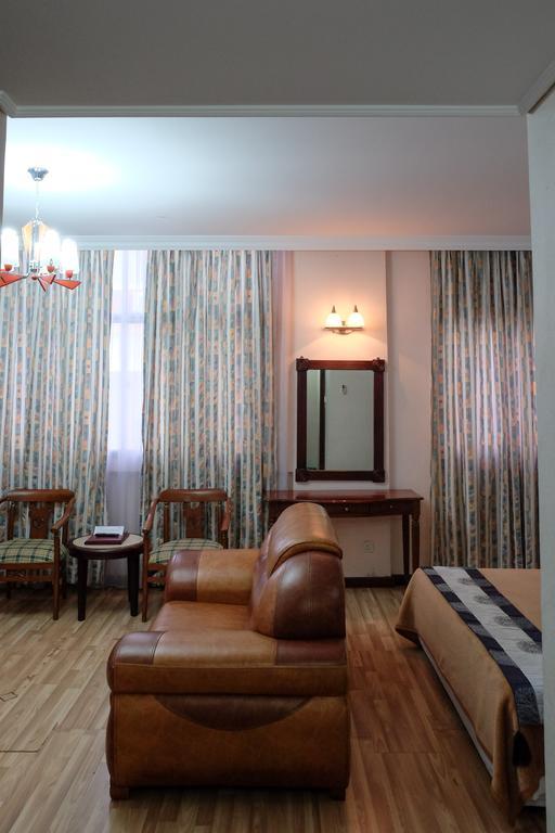 Jeruton Hotel Kampong Jerudong Room photo